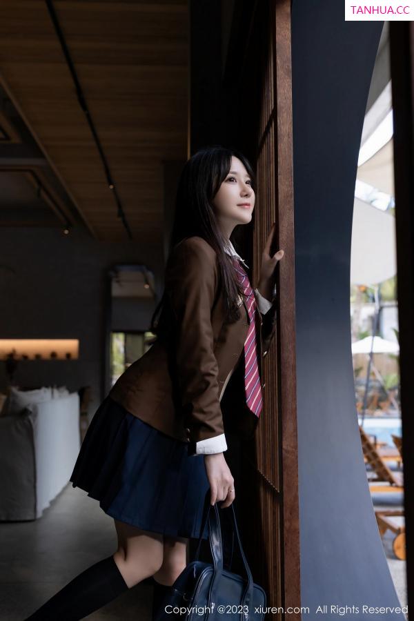 鱼子酱fish  [XiuRen]高清写真图 2023.03.10 No.6400 鱼子酱Fish 三亚旅拍第2张图片